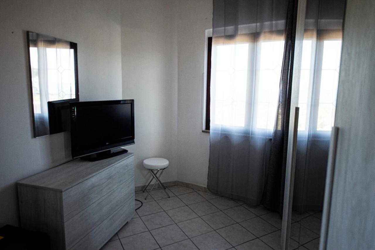 B&B Esterita Parghelia Bagian luar foto