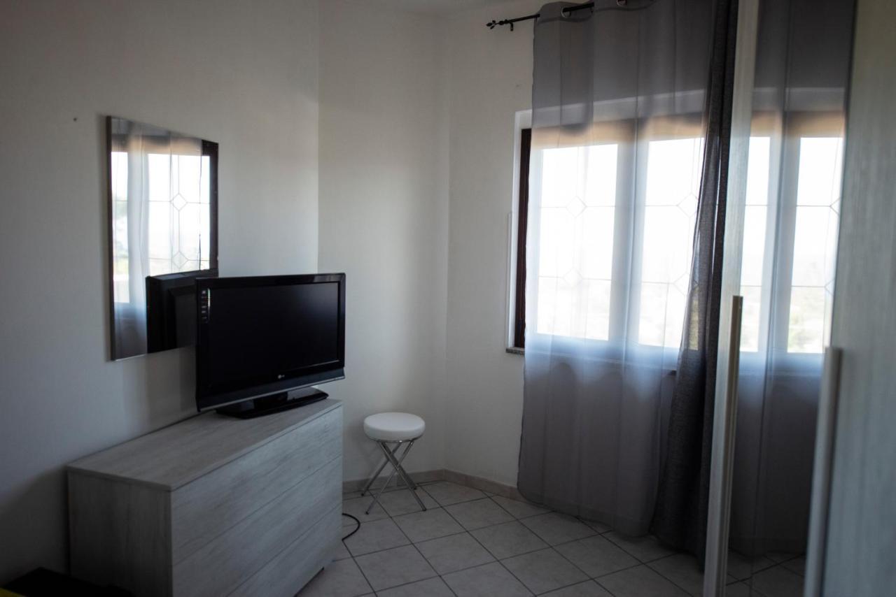 B&B Esterita Parghelia Bagian luar foto