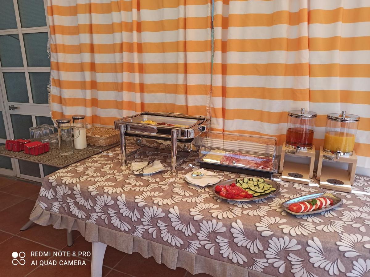 B&B Esterita Parghelia Bagian luar foto